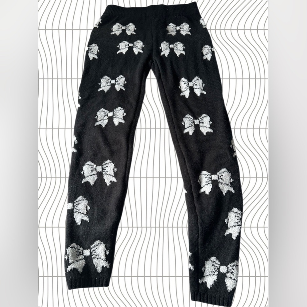 Poof! Women’s Size S Black w/ White Bow Design Sweater Pants